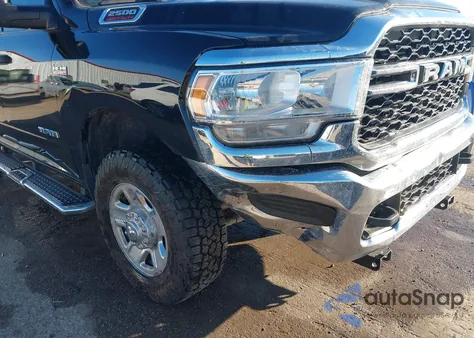 2021 Ram 2500 Tradesman 4X4 6'4 Box из США, поврежденный, VIN 3C6UR5CJ9MG655405